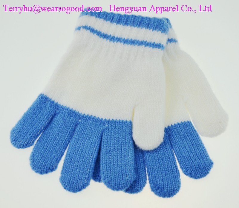 knitted gloves