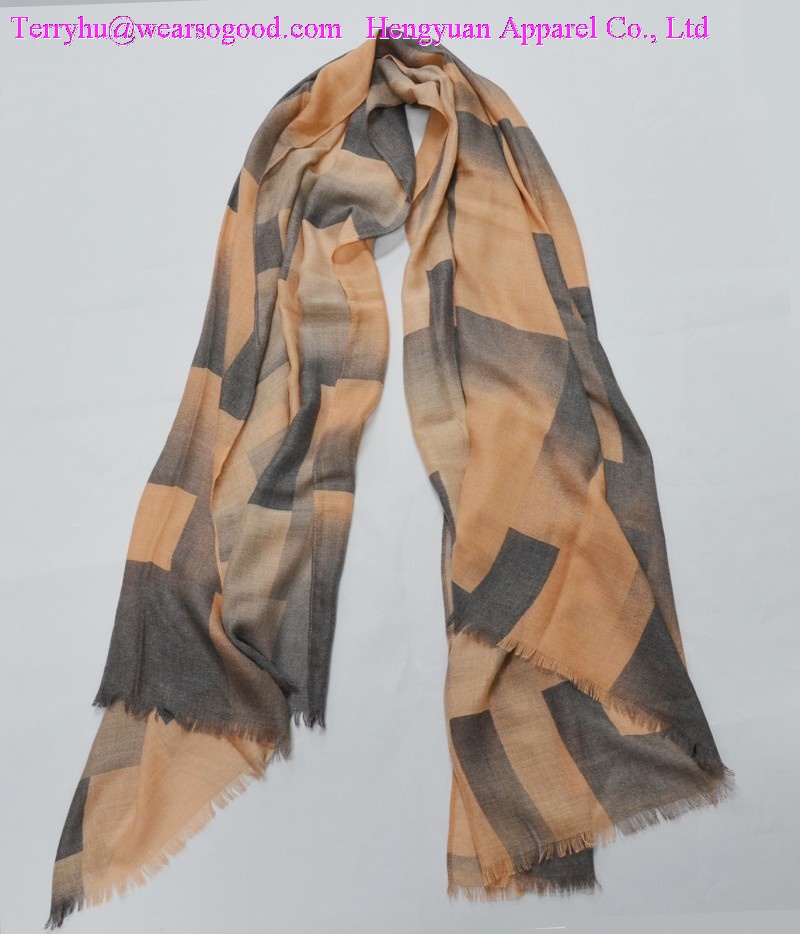 Fashion scarf