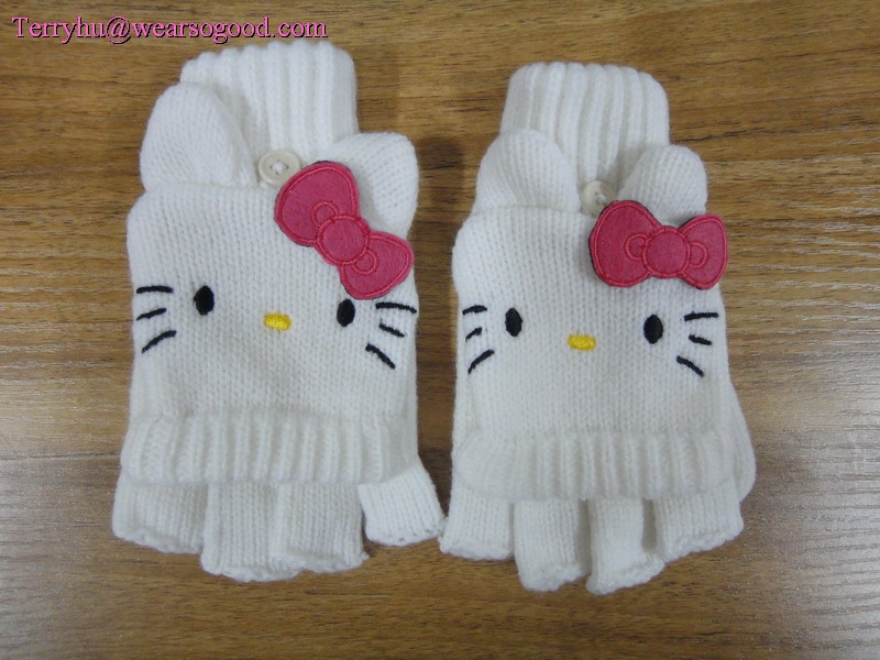 knitted gloves mitten