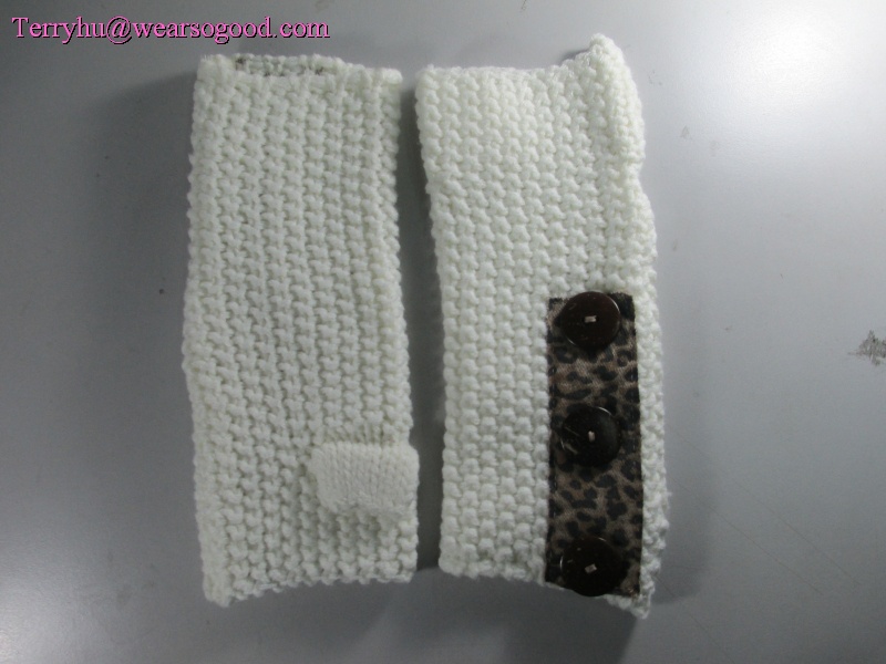 knitted gloves mitten