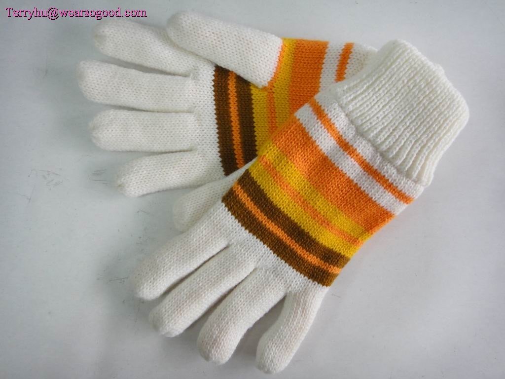 knitted gloves mitten