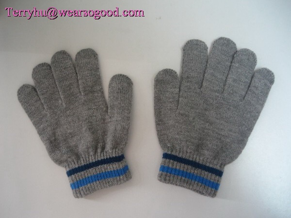 knitted gloves mitten