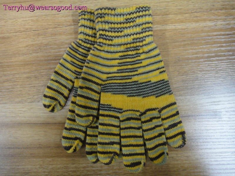 knitted gloves mitten