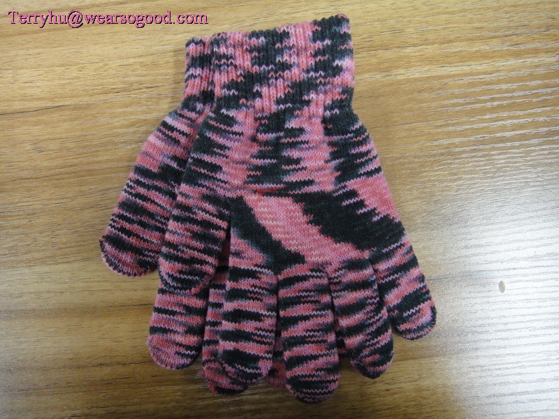 knitted gloves mitten
