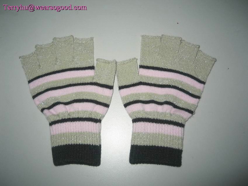 knitted gloves mitten