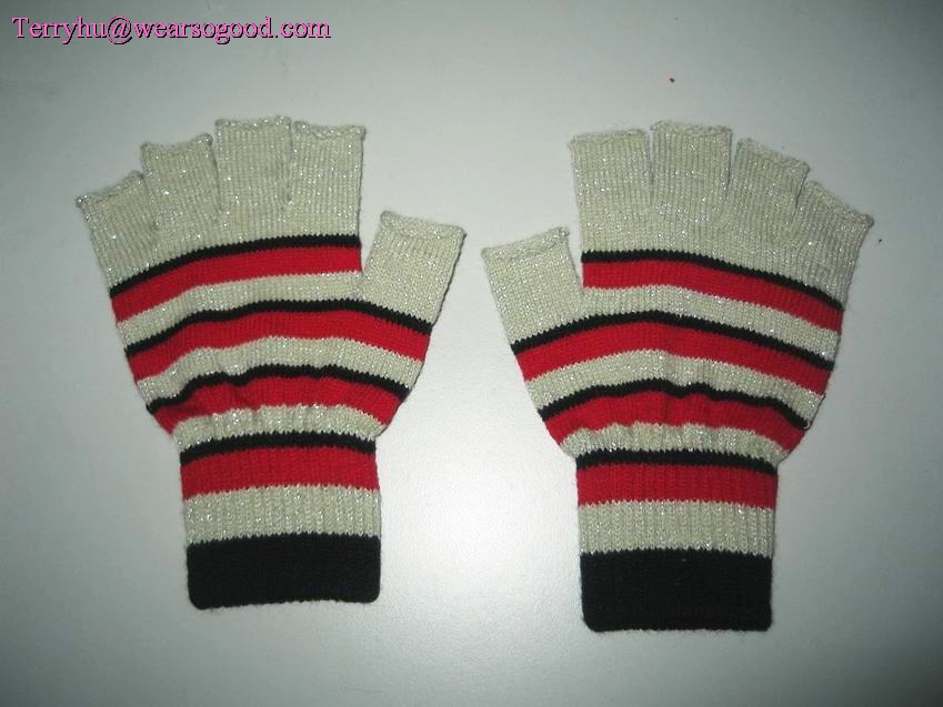 knitted gloves mitten