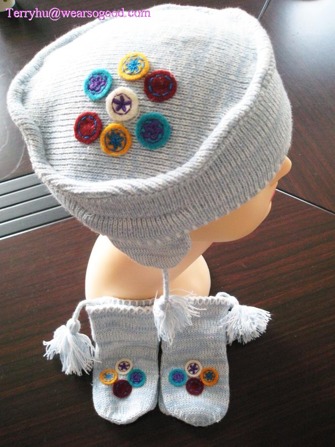 knitted hats gloves