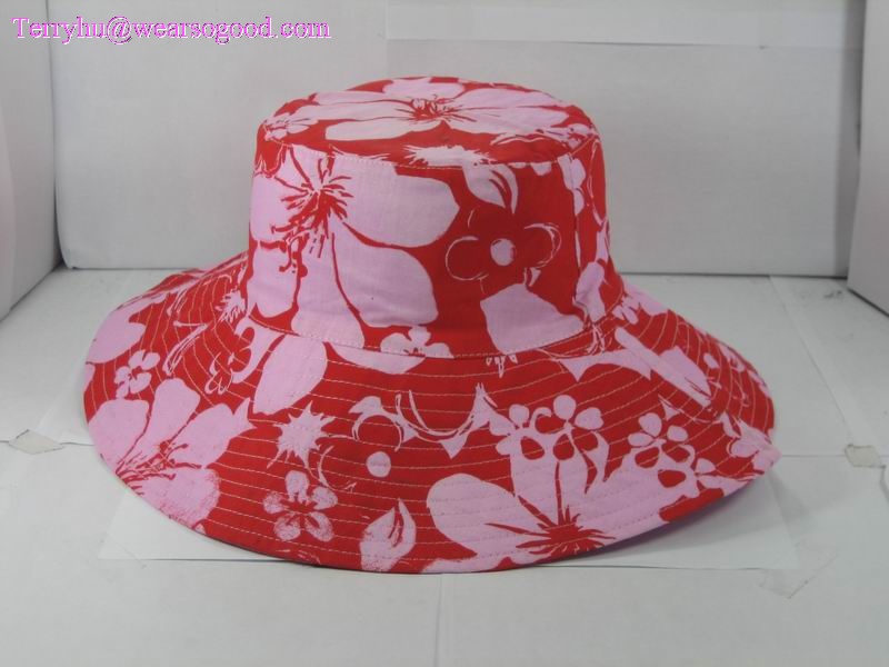 Bucket hat