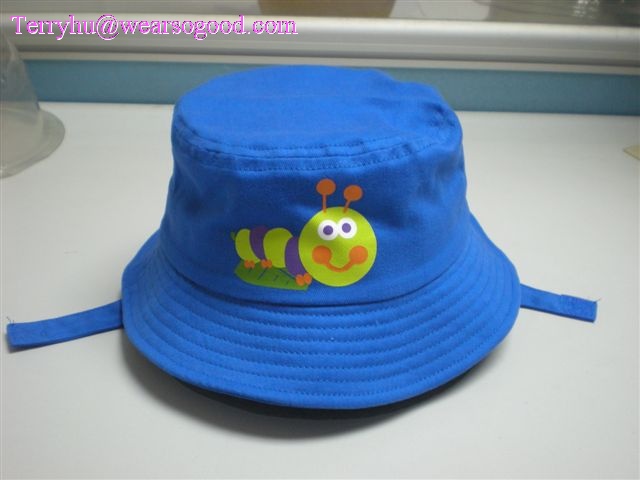 Bucket hat
